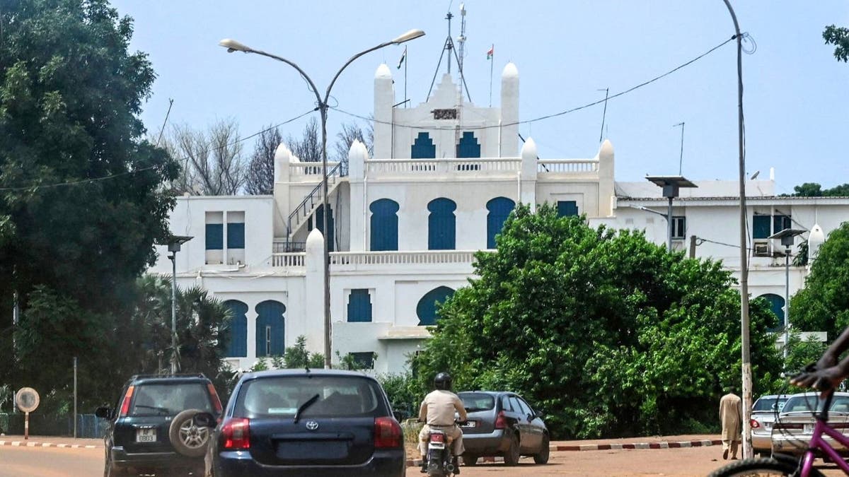 American missionary kidnapped in Niger by suspected Islamist militants, sources say  at george magazine