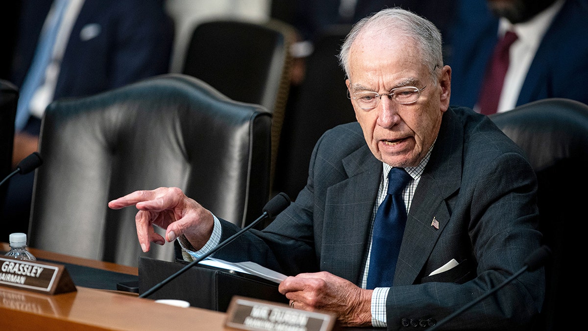 Federal judges acknowledge court ruling errors tied to staffers’ AI use after Grassley inquiry  at george magazine