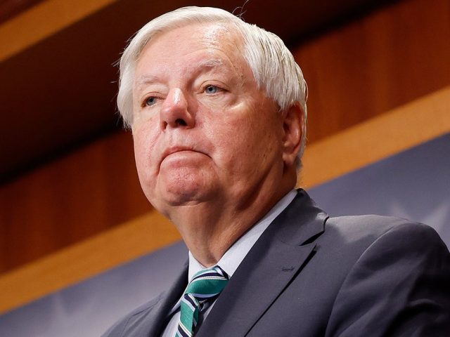 Jack Smith investigators need to ‘pay big’ for Jan. 6 phone records probe, warns Sen. Graham