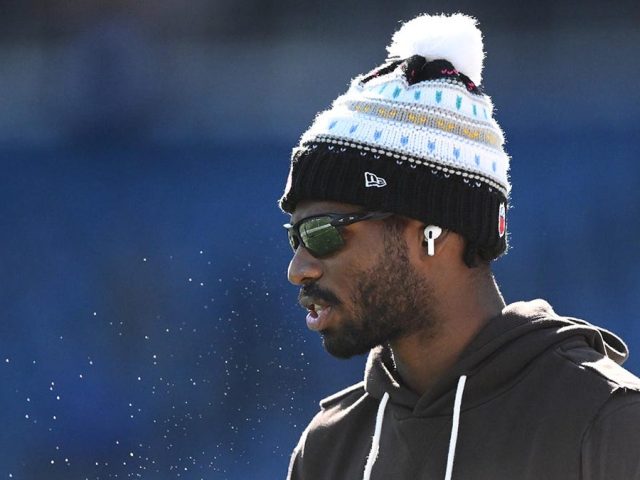 Cleveland radio host desperately pleads for Browns to start Shedeur Sanders: ‘Just put him out there’