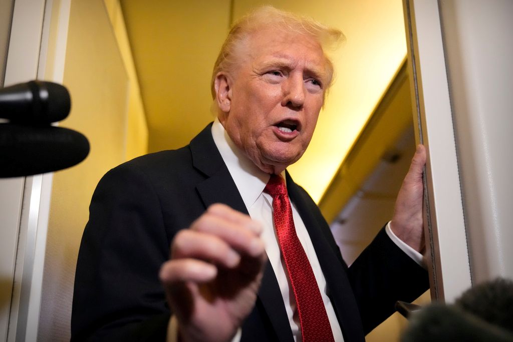 Trump teases new Colombia tariff over drug trafficking at george magazine