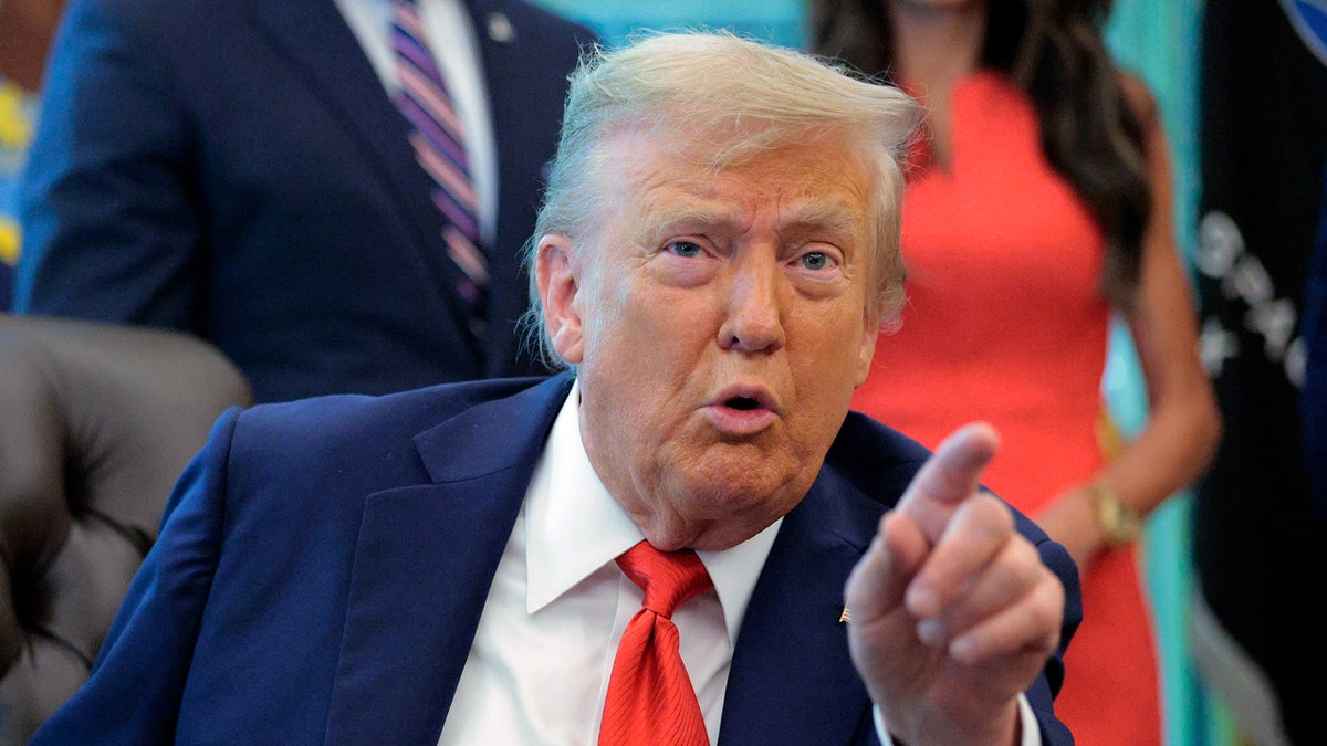 Trump urges GOP to ‘end the shutdown’ by going nuclear on Senate filibuster  at george magazine