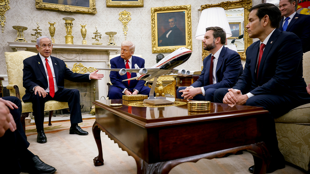 Trump threatens Hamas if Gaza ceasefire collapses as JD Vance to visit Israel  at george magazine