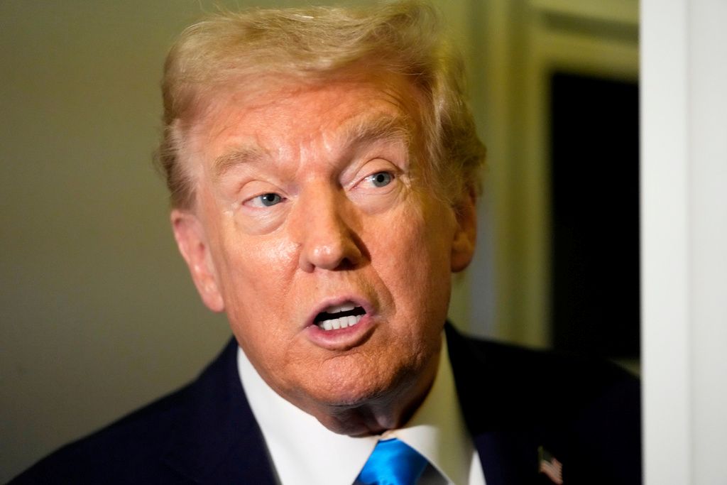 Trump open to meeting with Jeffries, Schumer over shutdown deadlock  at george magazine