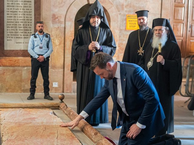 Vance visits church where Christians believe Jesus was crucified, resurrected amid Israel-Hamas ceasefire