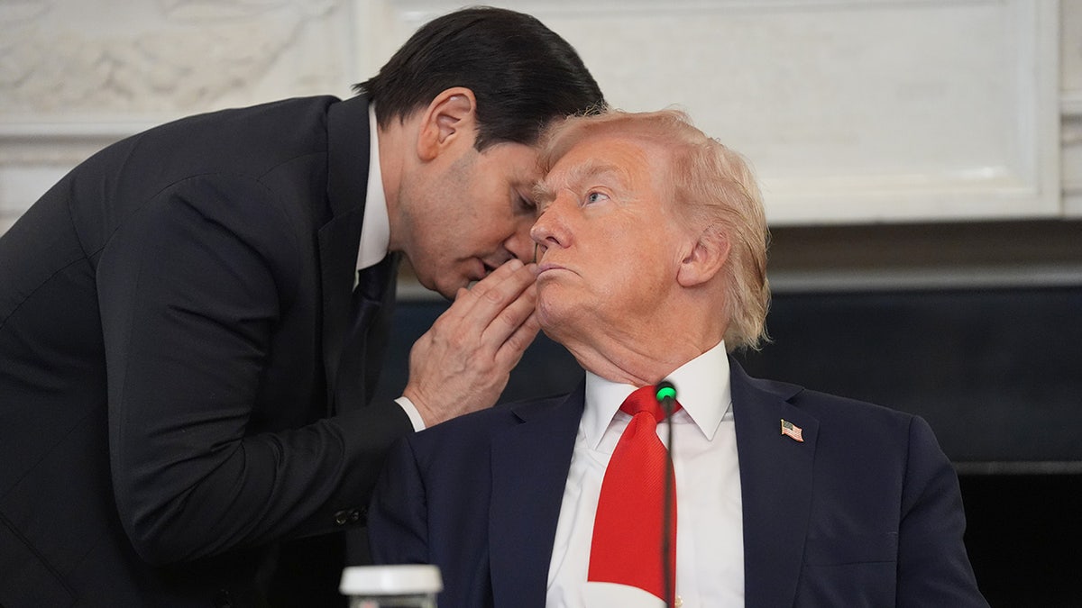 Israel-Hamas peace deal reached soon after Trump says it’s ‘very close’ in White House note pass with Rubio  at george magazine