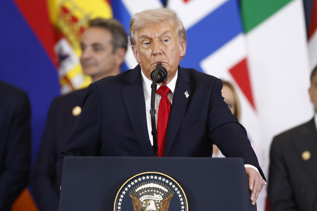 Trump blasts ‘seditious’ Democratic veterans: ‘Punishable by death’  at george magazine