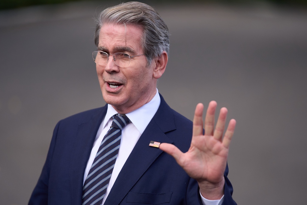 Bessent likens Canadian anti-tariff Reagan ad to ‘election interference’  at george magazine