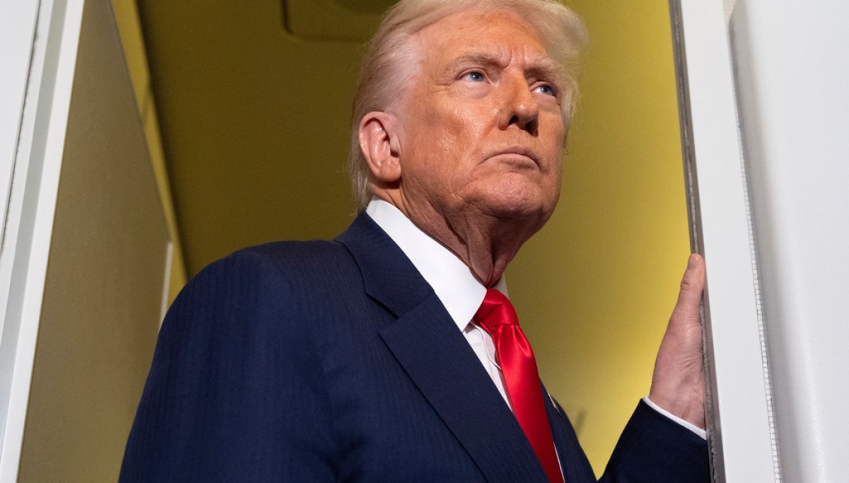 Midterm election warning signs stoke Trump lame-duck talk at george magazine