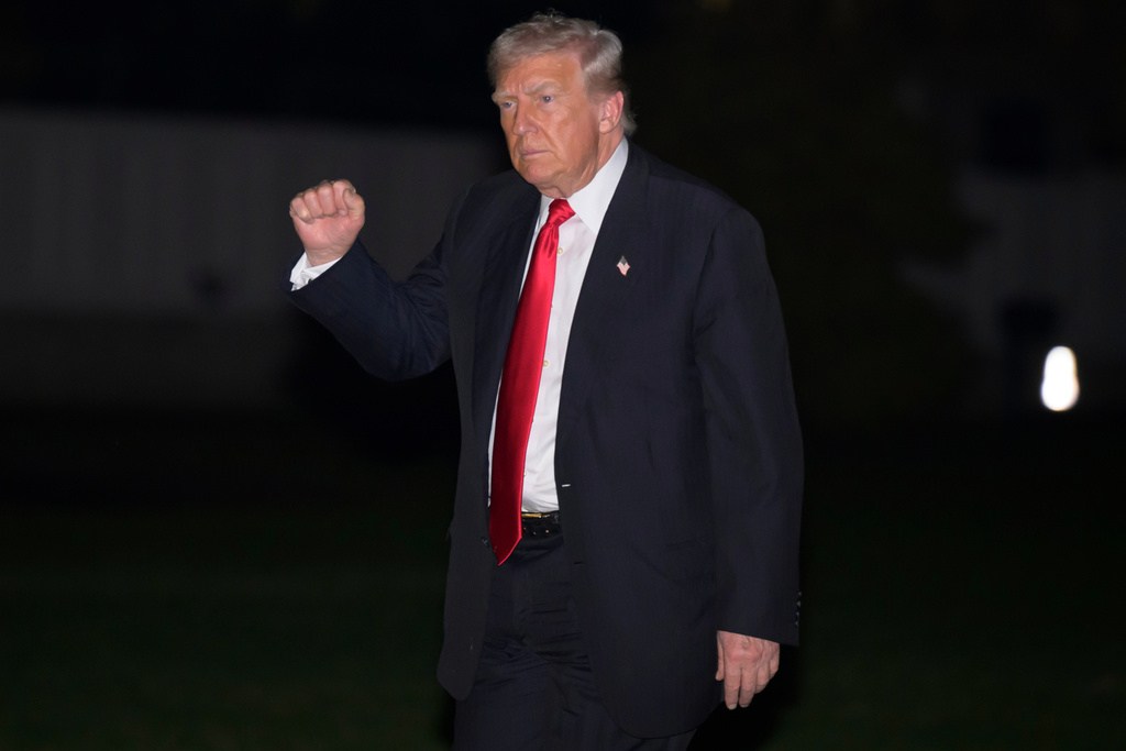 Trump burnishes credentials as the sports president with surprise Pat McAfee appearance  at george magazine