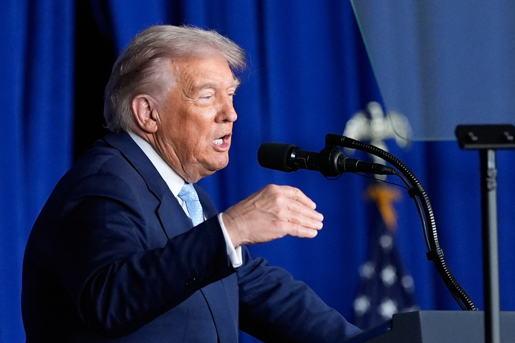 Trump cools rhetoric on Democratic ‘traitors’ and calls for ‘jail time’ instead  at george magazine