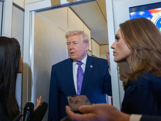 Trump downplays Venezuelan airspace ‘closure’ after Maduro phone call