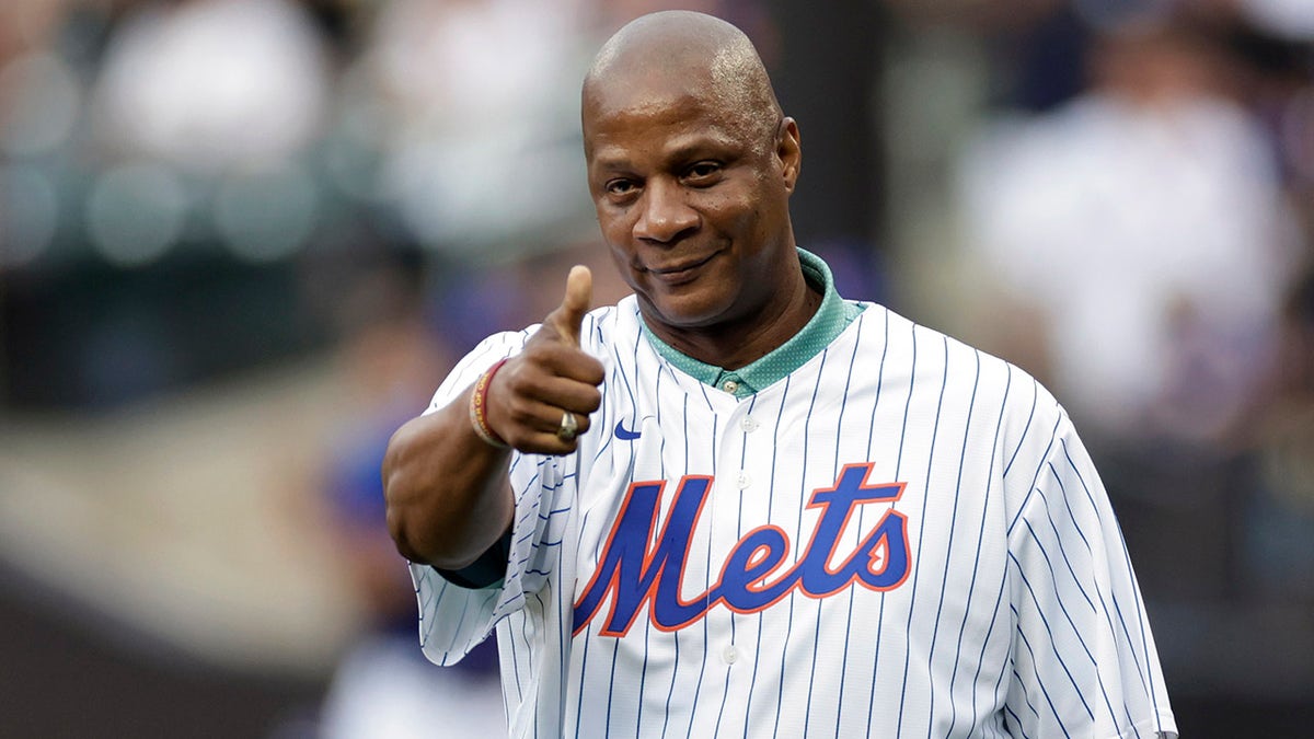 Darryl Strawberry thanks Trump for pardon that makes him 'truly free and clean from all of my past' at george magazine