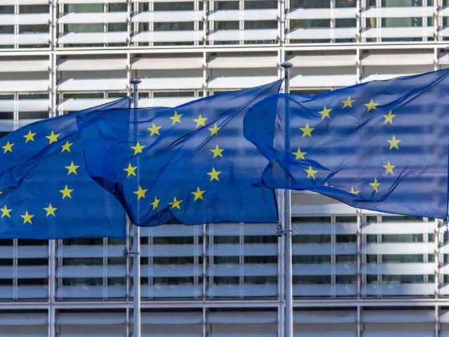 EU’s top court rules same-sex marriages must be recognized across all member states