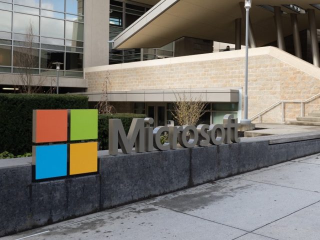 New scam sends fake Microsoft 365 login pages