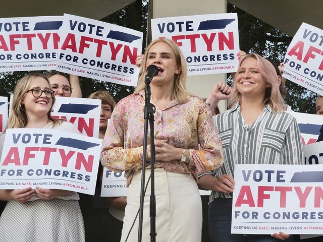 Democrats, Republicans go all in on final 2025 congressional ballot box showdown