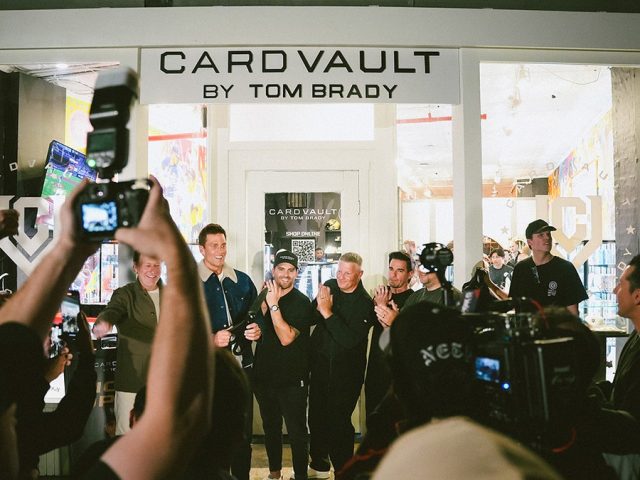 NYPD searches for suspect in nearly $10K robbery at Tom Brady’s CardVault store in New York