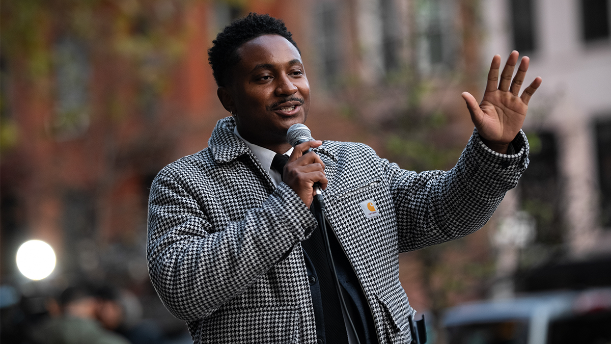 Mamdani discourages Hakeem Jeffries primary challenger, tells city council member to 'focus' on NYC at george magazine