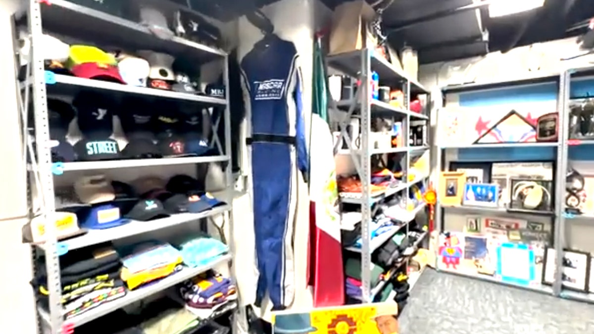 Records reveal Chicago mayor's 'gift room' was constructed after investigators turned away at george magazine