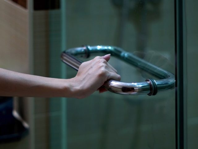 ‘Dark showering’ is the new trend for better sleep