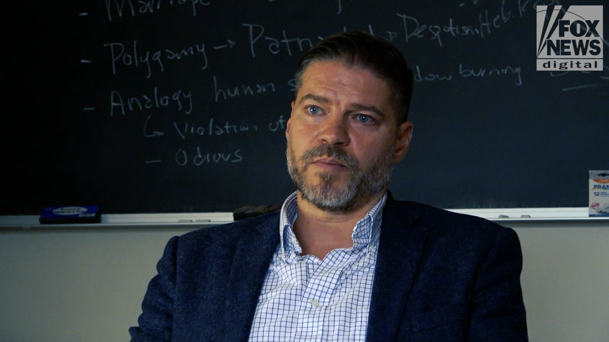 Death of American history? Professors warn students, even teachers show ‘shocking ignorance’ of founding docs at george magazine