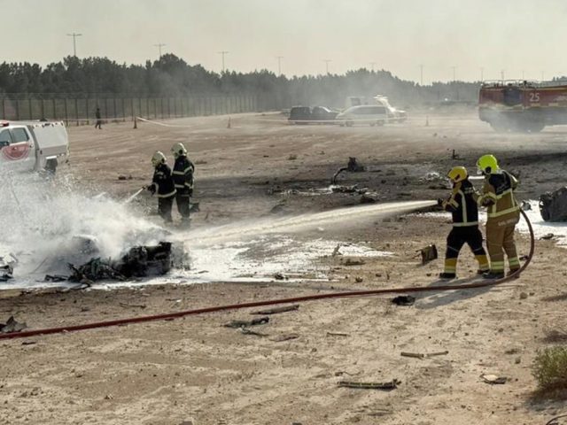 Fighter jet crashes at Dubai Air Show, pilot dead