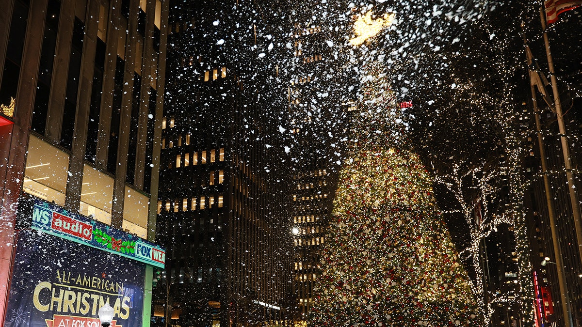 Franklin Graham shares ‘first gift’ of Christmas as Samaritan’s Purse prepares to deliver 13M shoebox gifts at george magazine