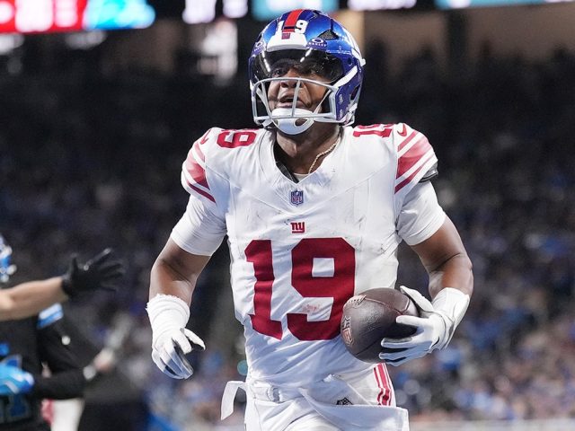 Jameis Winston has play of the year candidate after insane touchdown catch-and-run despite Giants loss