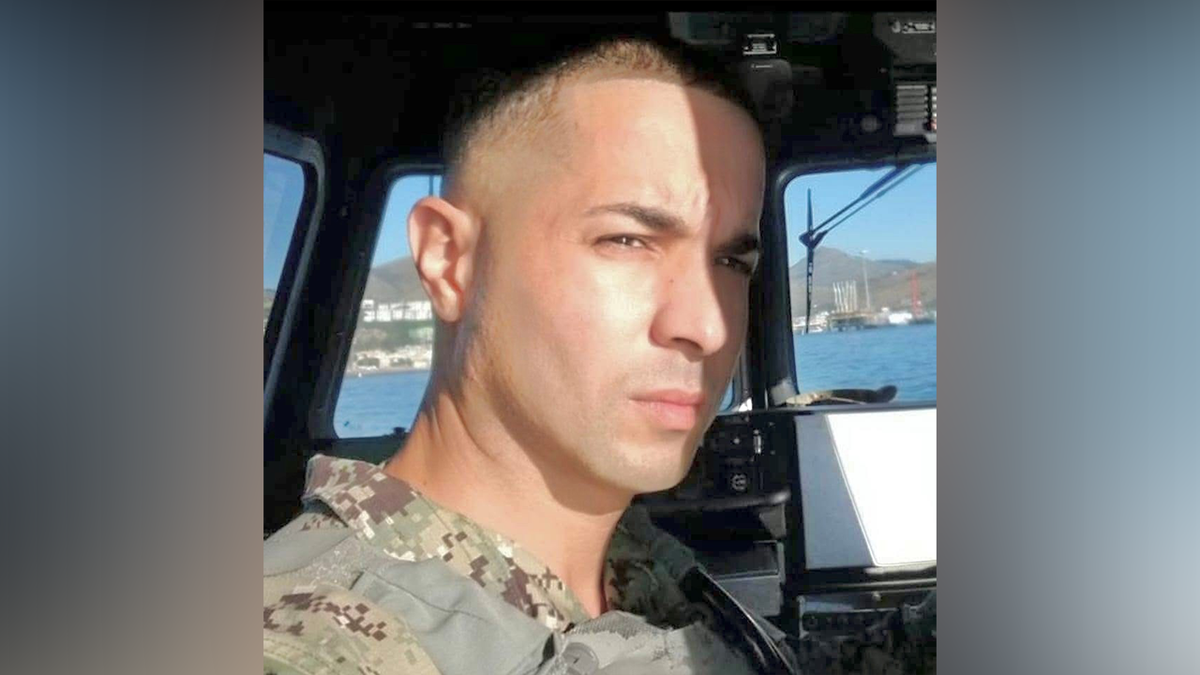 Navy sailor dies after rescuing 2 children from high surf in Hawaii waters  at george magazine