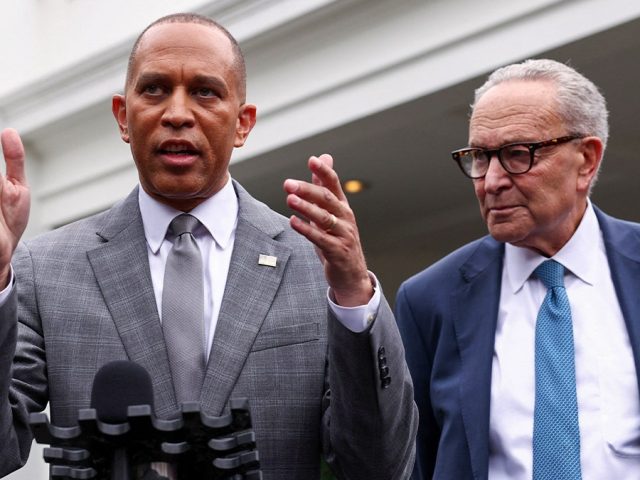 Government shutdown becoming longest in US history as Democrats dig in on Obamacare