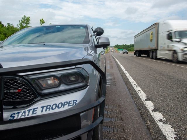 Four officers wounded in Kansas shooting; no active public threat