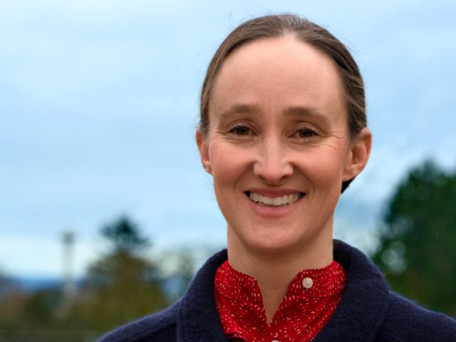 Socialist mayor-elect reveals why she embraced her parents giving her money as a 43-year-old