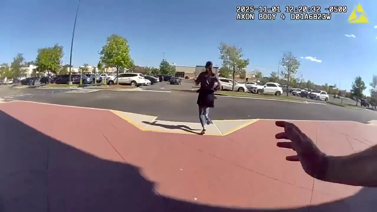 Louisiana mom of 3 honored for giving police officer a ride in chase to catch suspected shoplifter at george magazine