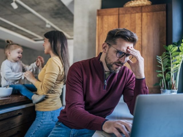 One toxic behavior kills relationships, leading happiness expert warns