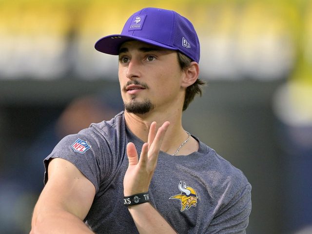 Vikings’ Max Brosmer to start vs Seahawks, becoming 19th backup quarterback to start this season