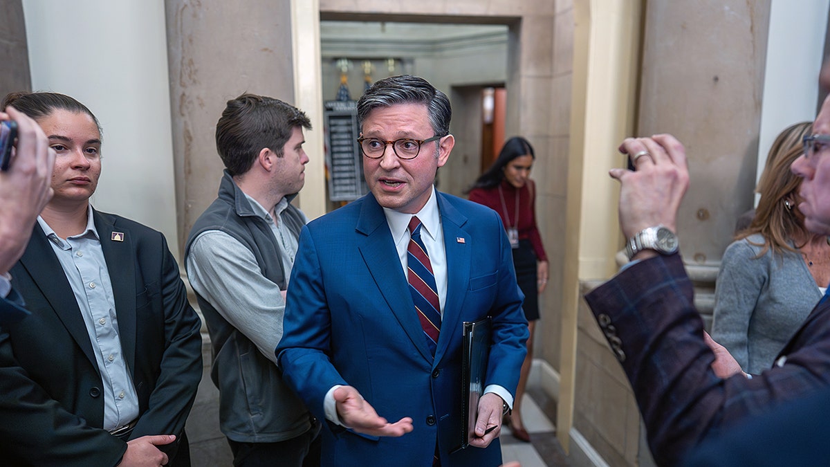 Bill to end government shutdown survives key hurdle before House-wide vote  at george magazine