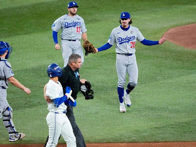 Benches clear in World Series Game 7 as emotions run high between Dodgers, Blue Jays players
