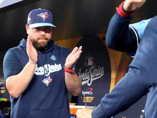 Blue Jays manager appears to complain about Shohei Ohtani warm up after first inning