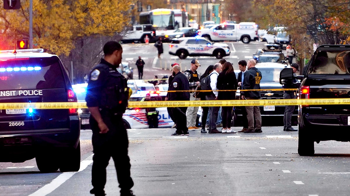 Trump unveils ‘reverse migration’ plan to halt ‘Third World’ immigration, revoke Biden-era entries at george magazine