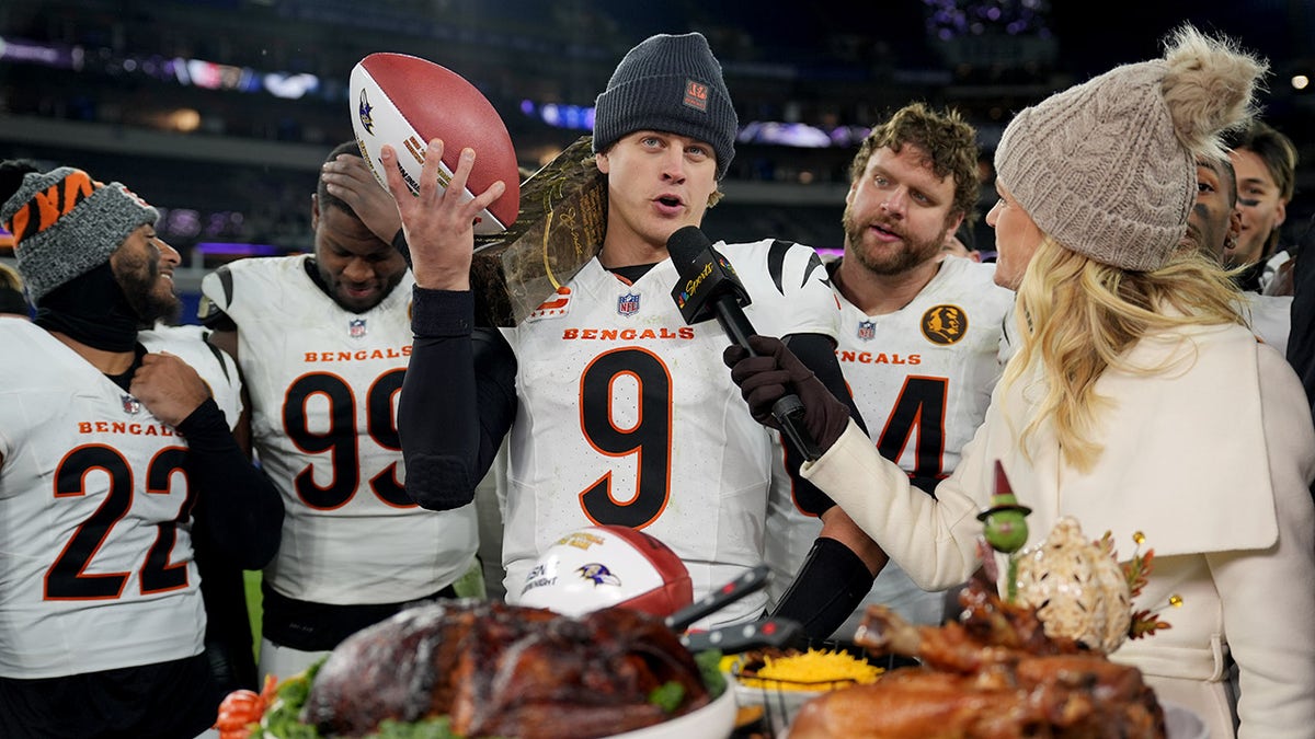Bengals' Joe Burrow makes sour face over Maryland crabs during postgame Thanksgiving meal  at george magazine