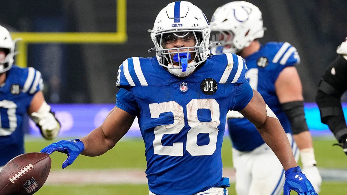 Colts star's offensive explosion helps rewrite team's history books in overtime win at george magazine