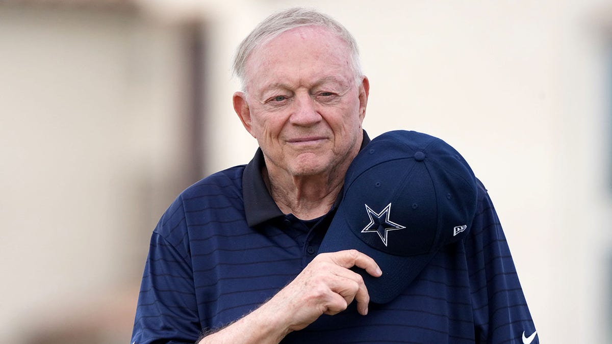 Cowboys owner Jerry Jones mourns Marshawn Kneeland, says tragic loss highlights importance of compassion  at george magazine