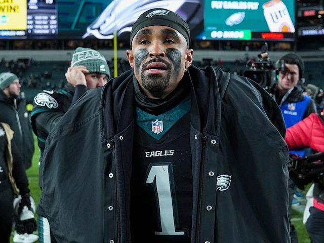 NFL Week 13 scores: Playoff races tighten as season begins to wind down