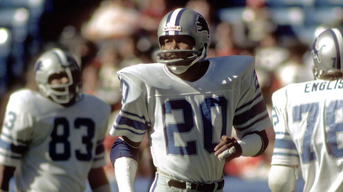 Pro Football Hall of Fame retracts death statement on Lions legend Lem Barney, apologizes at george magazine