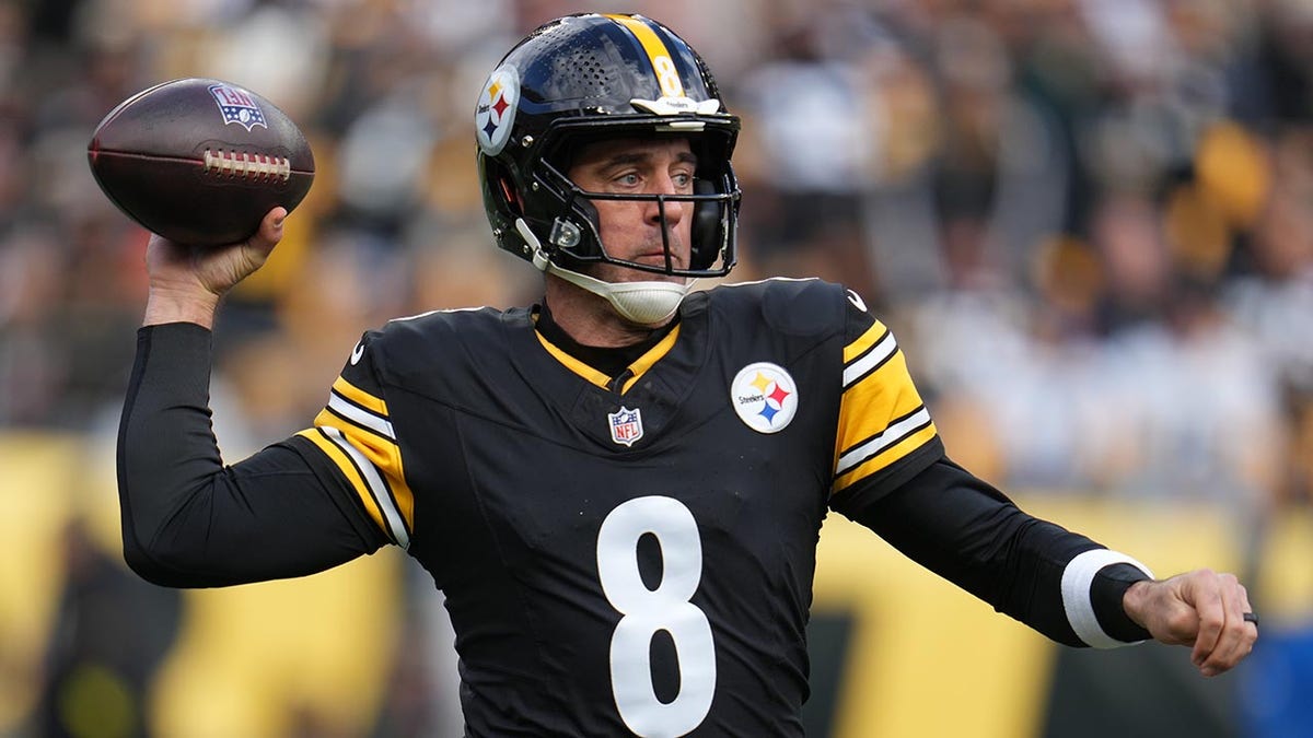 Steelers' Aaron Rodgers to miss game vs Bears over broken wrist at george magazine