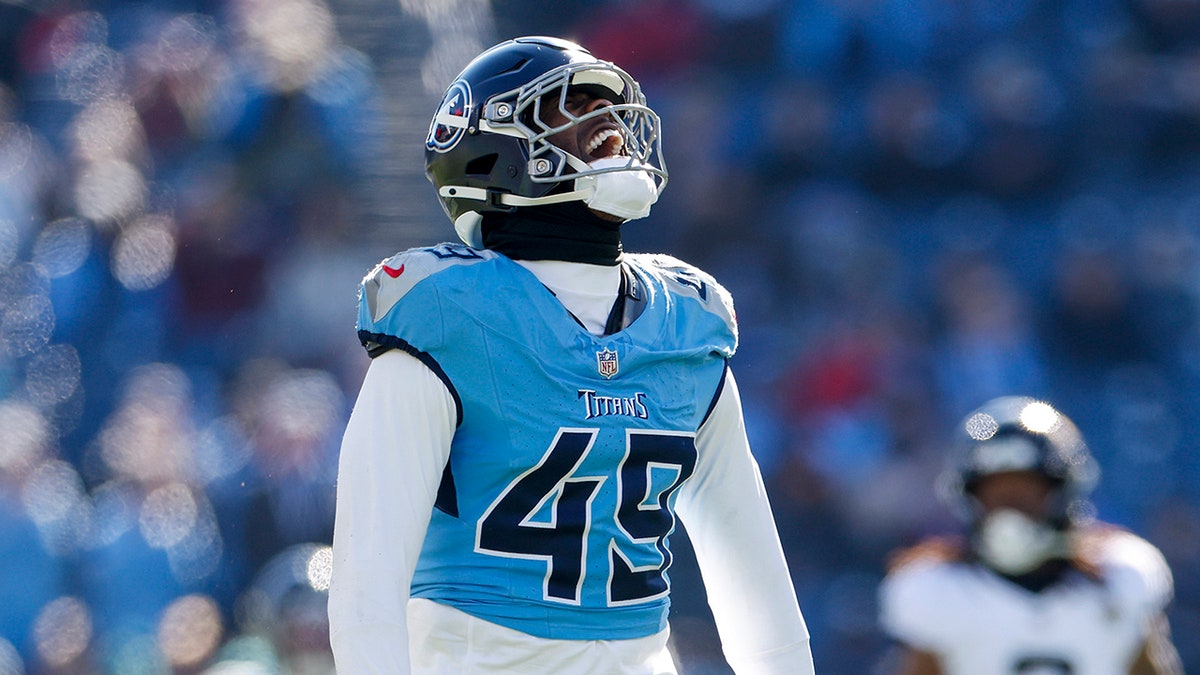 Titans, Jaguars players fight after big hit on Trevor Lawrence  at george magazine