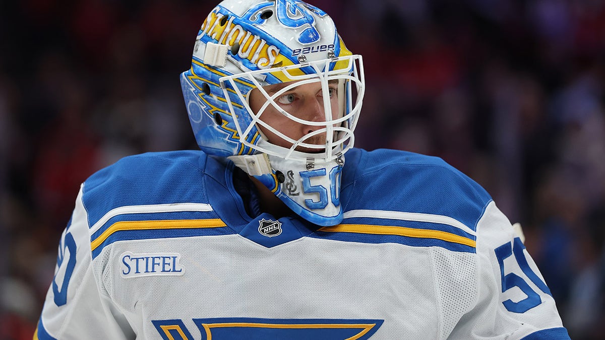 Blues' Jordan Binnington catches flak for trying to pocket puck after Alex Ovechkin's 900th career goal at george magazine