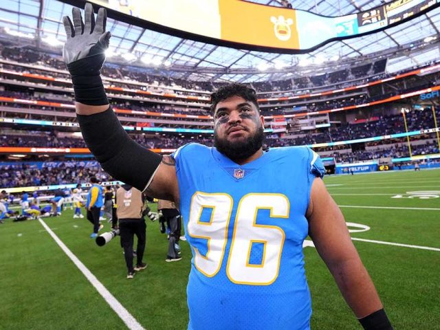 LSU national champion Breiden Fehoko retires from NFL at 29