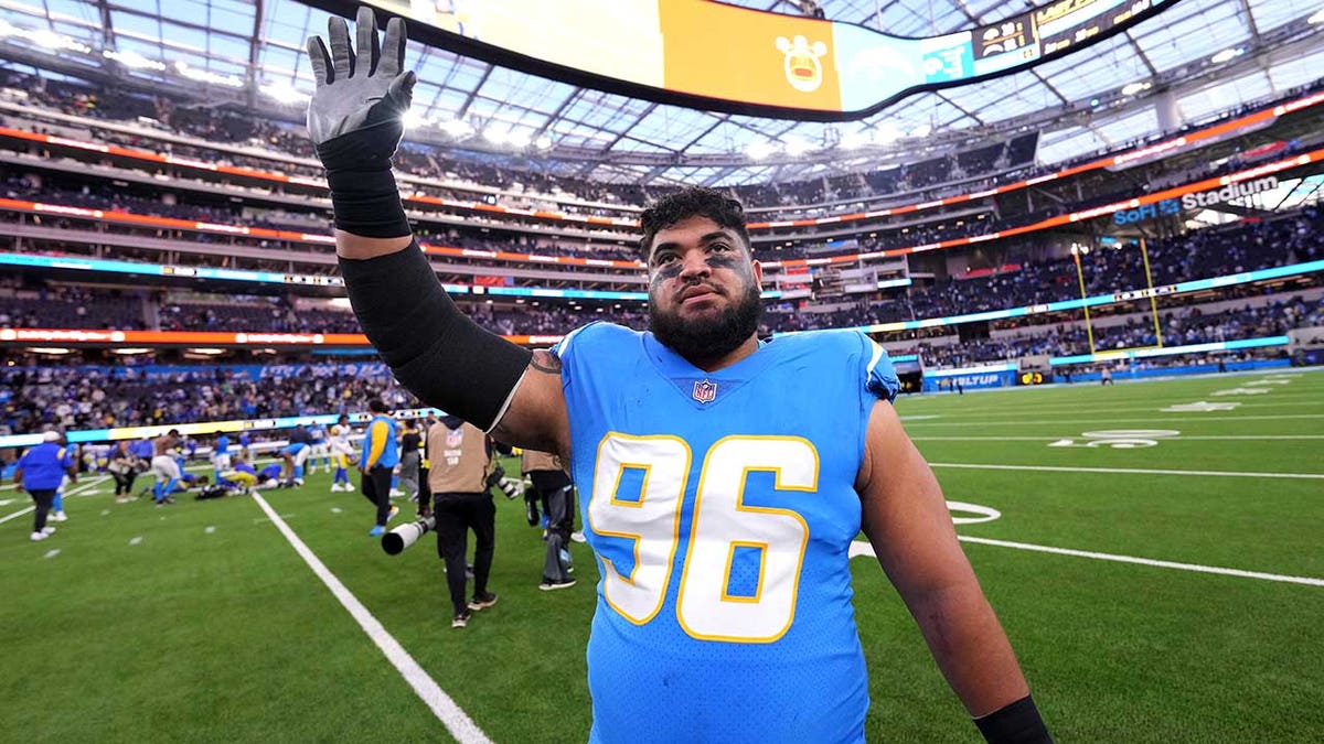 LSU national champion Breiden Fehoko retires from NFL at 29  at george magazine