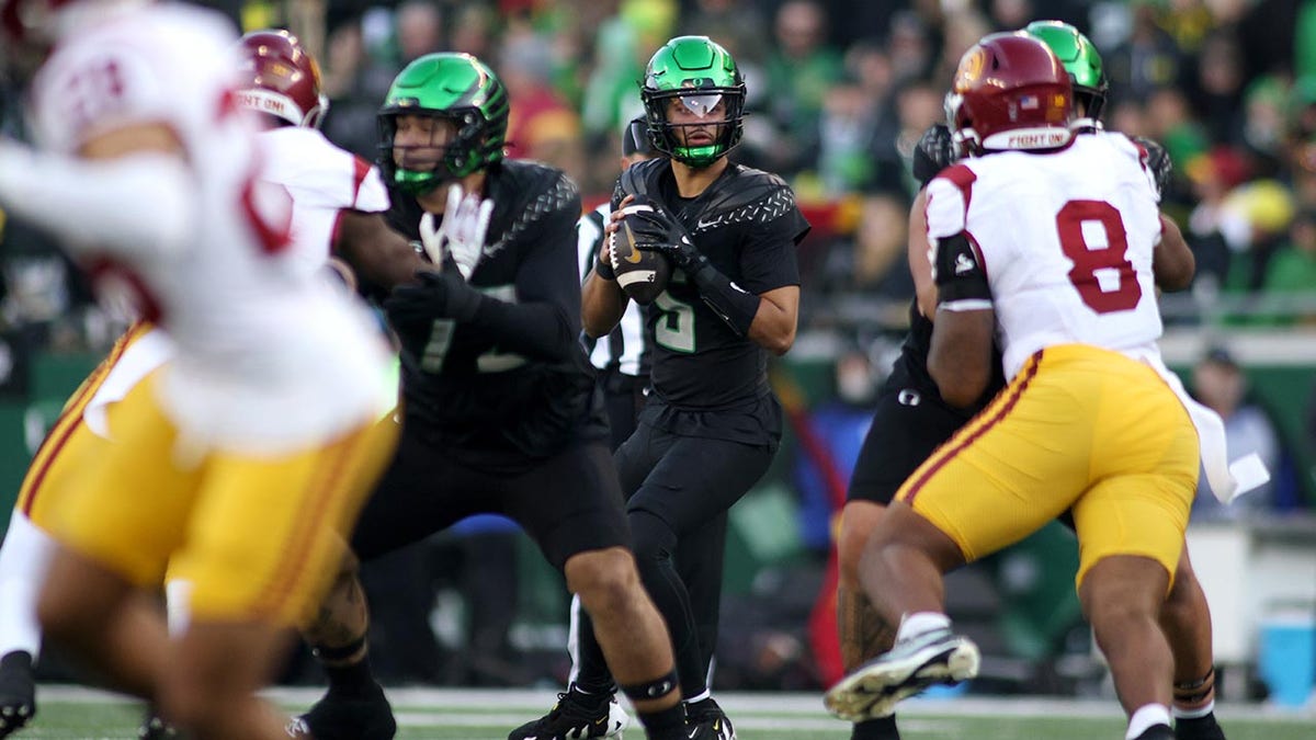College Football Playoff rankings: Oregon climbs after win over USC  at george magazine